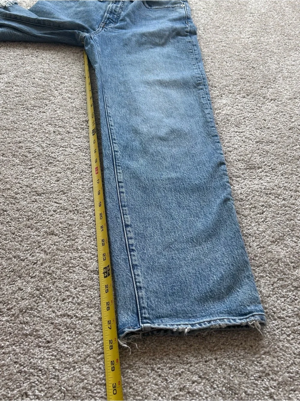 Madewell The Perfect Vintage Straight Jeans 27 Medium Wash Distressed Knee 28.5